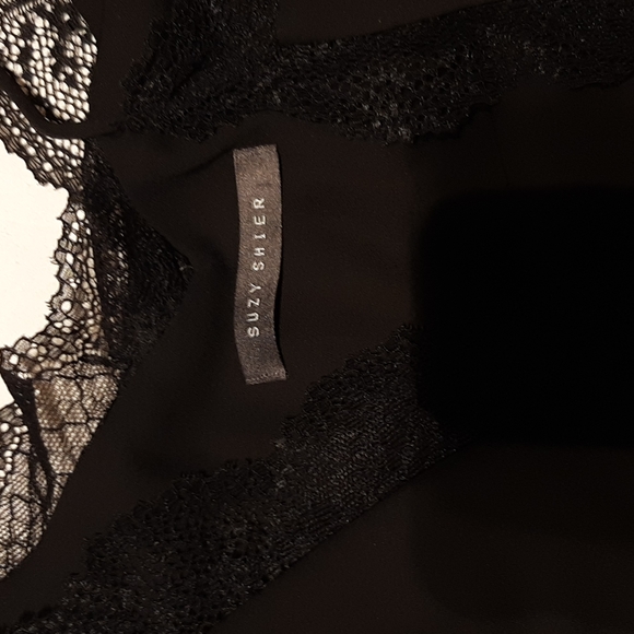 SuzyShier Cami with lace trim - Picture 3 of 3